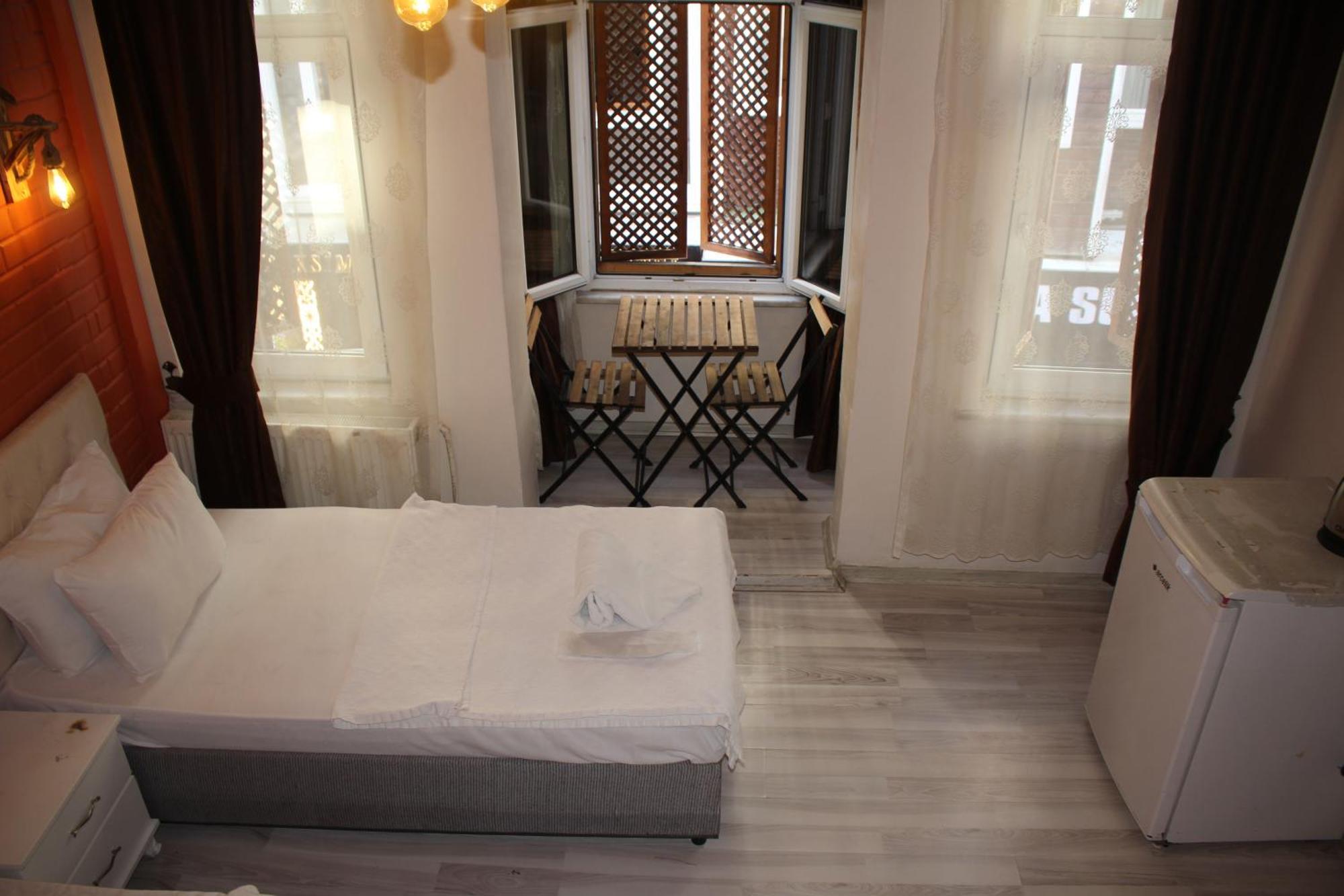 Taksim Bricktown Suite Стамбул Екстер'єр фото